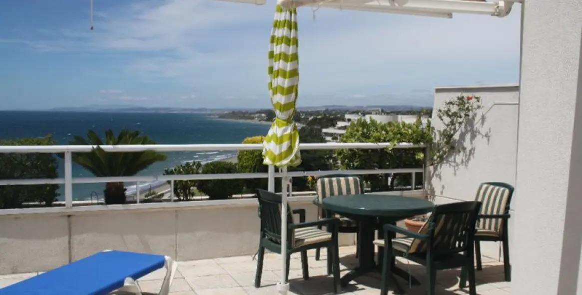 Short-term rent of penthouse in Selwo 14