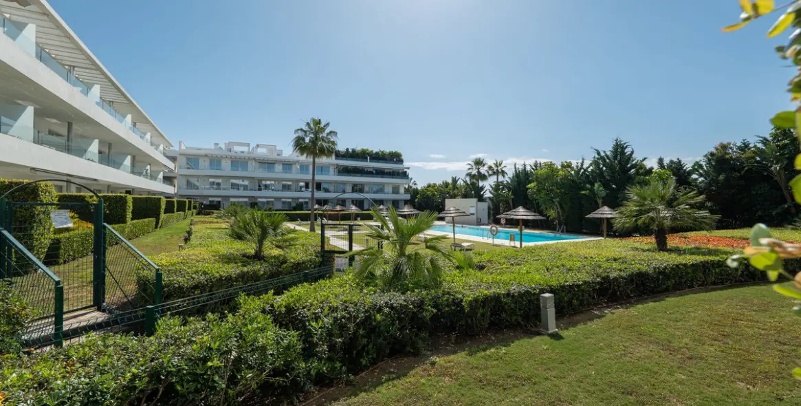 Short-term rent of ground floor apartment in Cancelada 1