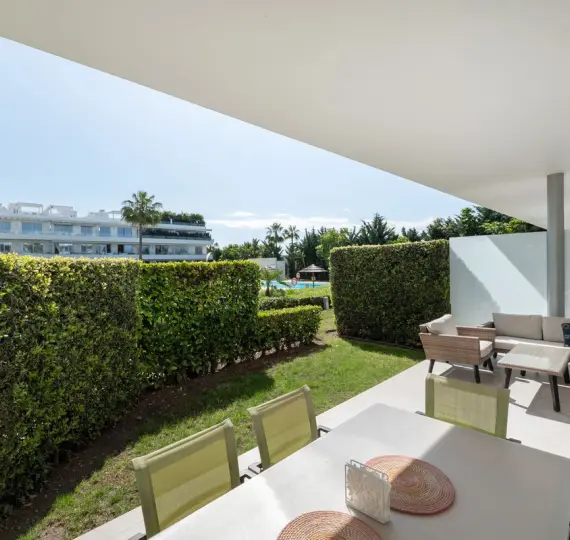 Short-term rent of ground floor apartment in Cancelada