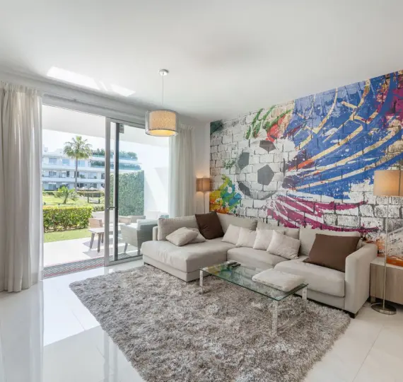 Short-term rent of ground floor apartment in Cancelada