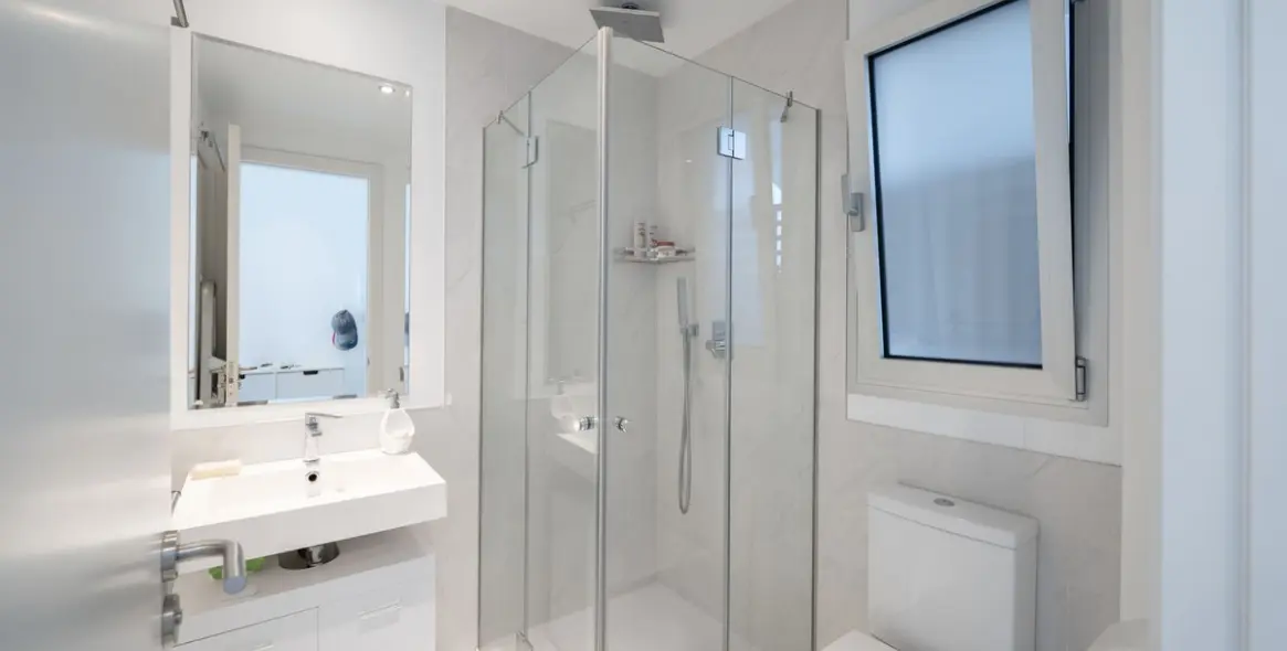 Short-term rent of ground floor apartment in Cancelada 16