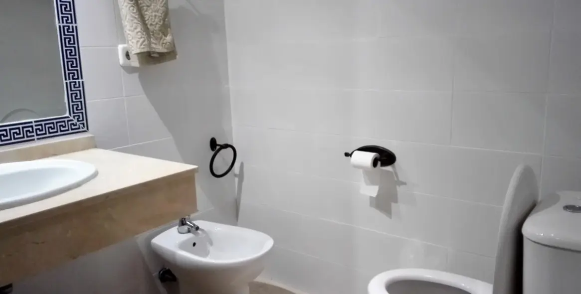 Short-term rent of middle floor apartment in San Pedro de Alcántara 5