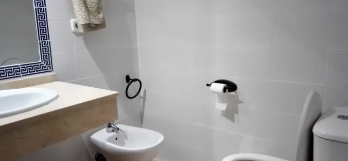 Alquiler a corto plazo de apartamento en planta media en San Pedro de Alcántara 4