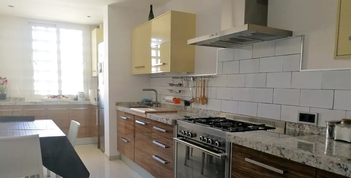 Short-term rent of middle floor apartment in San Pedro de Alcántara 13