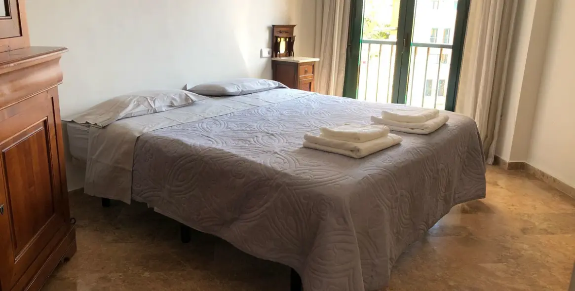 Short-term rent of middle floor apartment in San Pedro de Alcántara 18