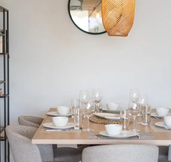 Short-term rent of middle floor apartment in New Golden Mile