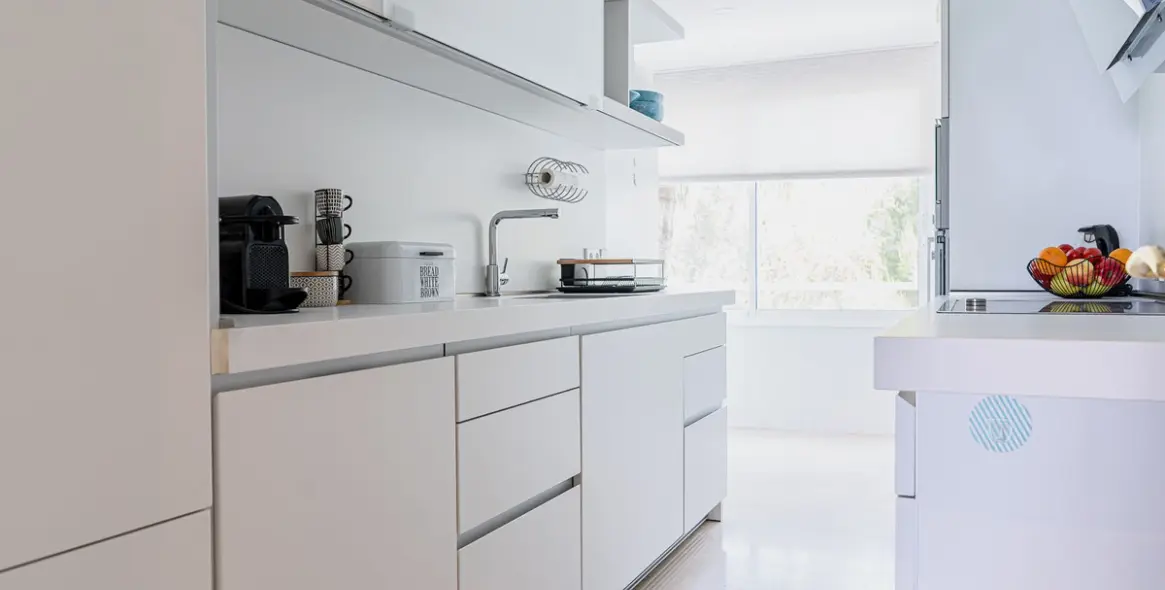 Alquiler a corto plazo de apartamento en planta media en New Golden Mile 9