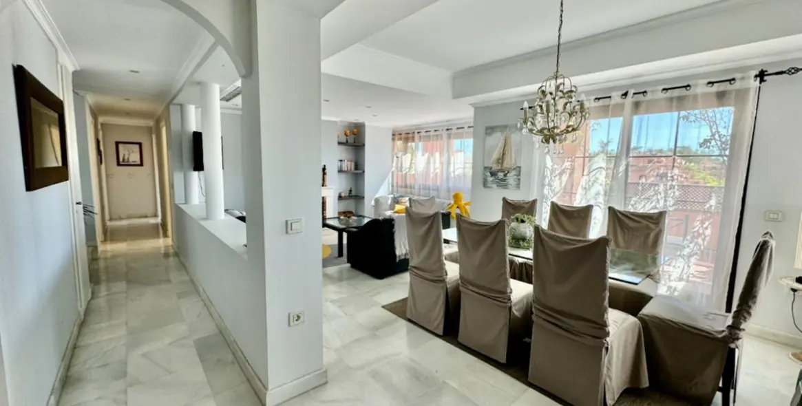 Краткосрочная аренда пентхауса в New Golden Mile 4