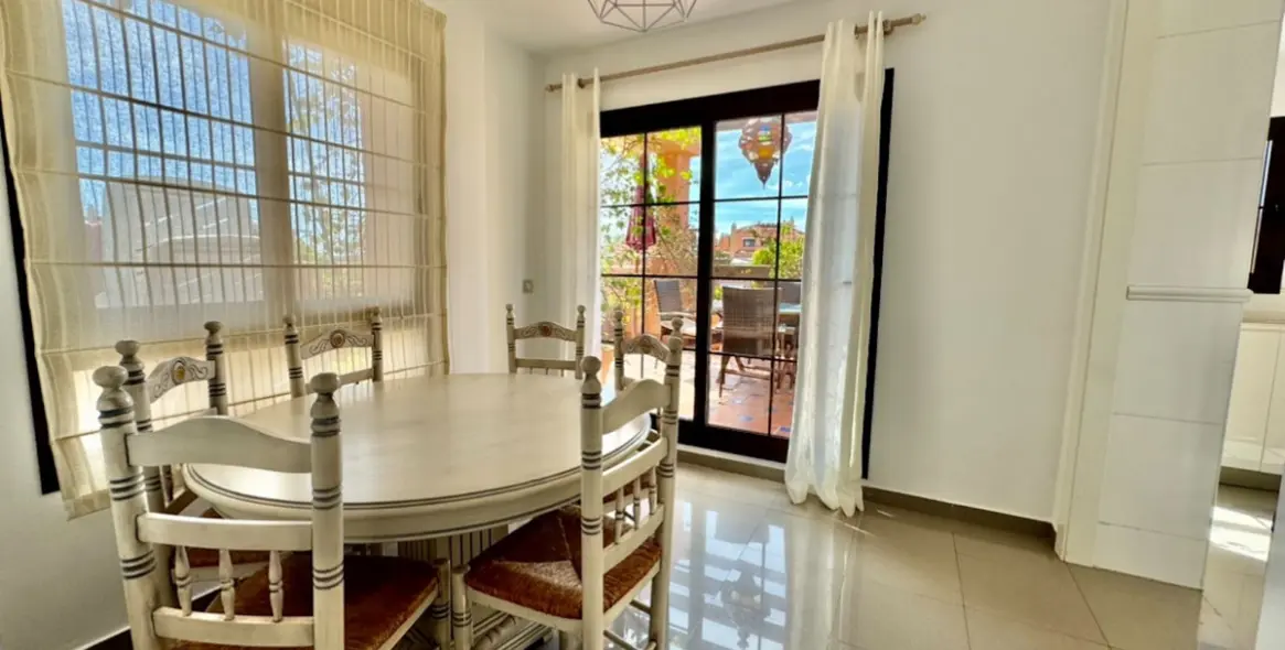 Краткосрочная аренда пентхауса в New Golden Mile 10