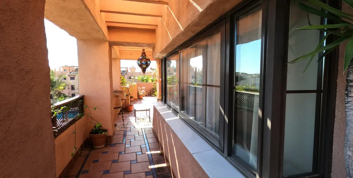 Краткосрочная аренда пентхауса в New Golden Mile 12