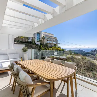 Alquiler a corto plazo de apartamento en planta media en Ojén