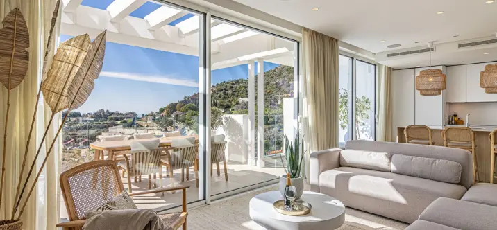 Alquiler a corto plazo de apartamento en planta media en Ojén 2