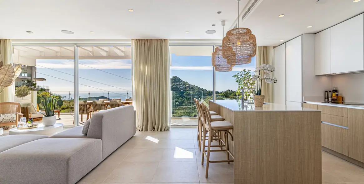 Краткосрочная аренда апартаментов на среднем этаже в Ojén 8