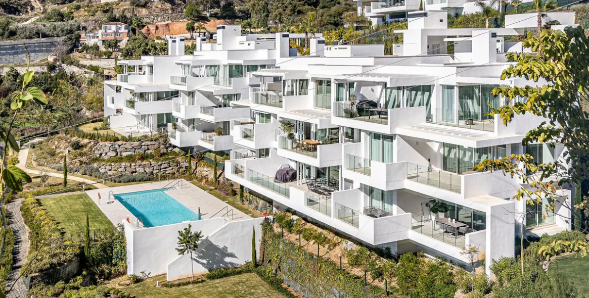 Краткосрочная аренда апартаментов на среднем этаже в Ojén 23