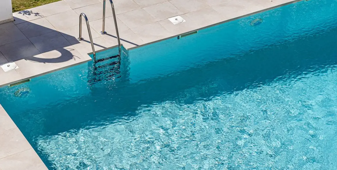 Краткосрочная аренда апартаментов на среднем этаже в Ojén 24