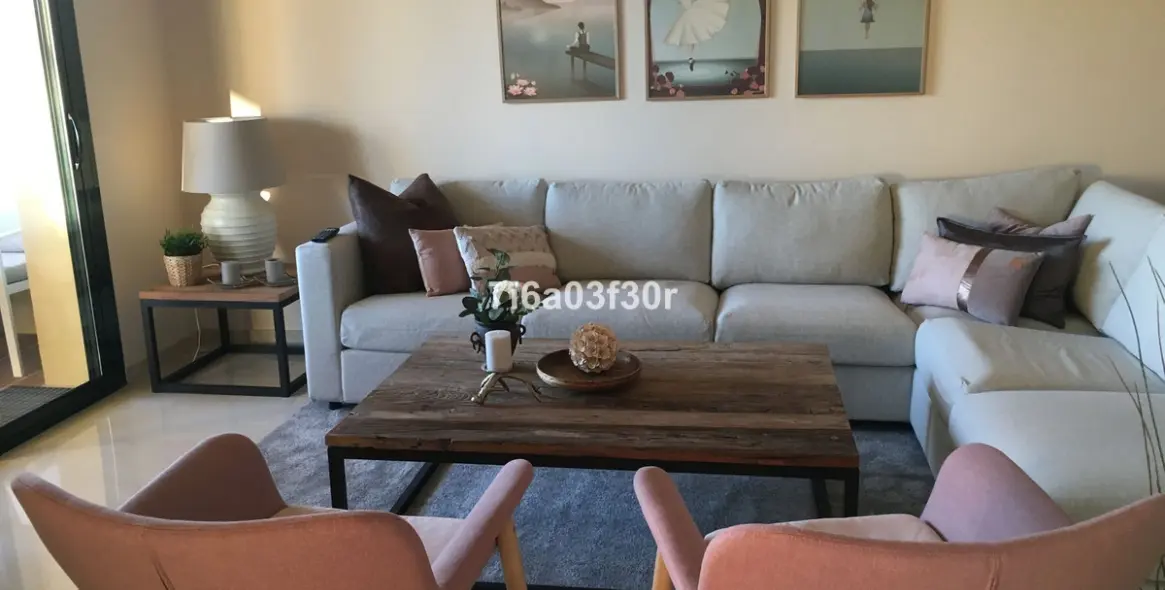 Краткосрочная аренда двухуровневого пентхауса в Guadalmina Alta 4