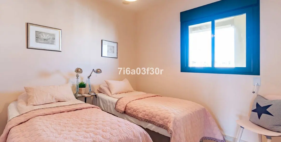 Краткосрочная аренда двухуровневого пентхауса в Guadalmina Alta 5