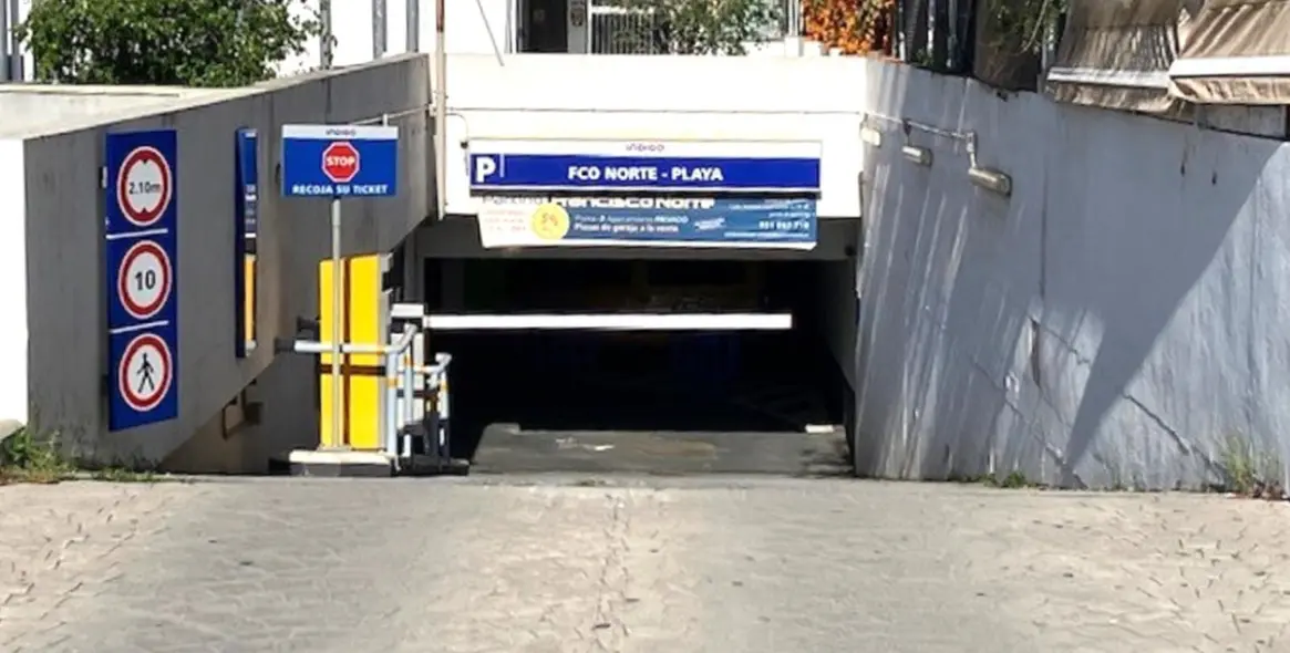 Long-term rent of garage in Marbella 1