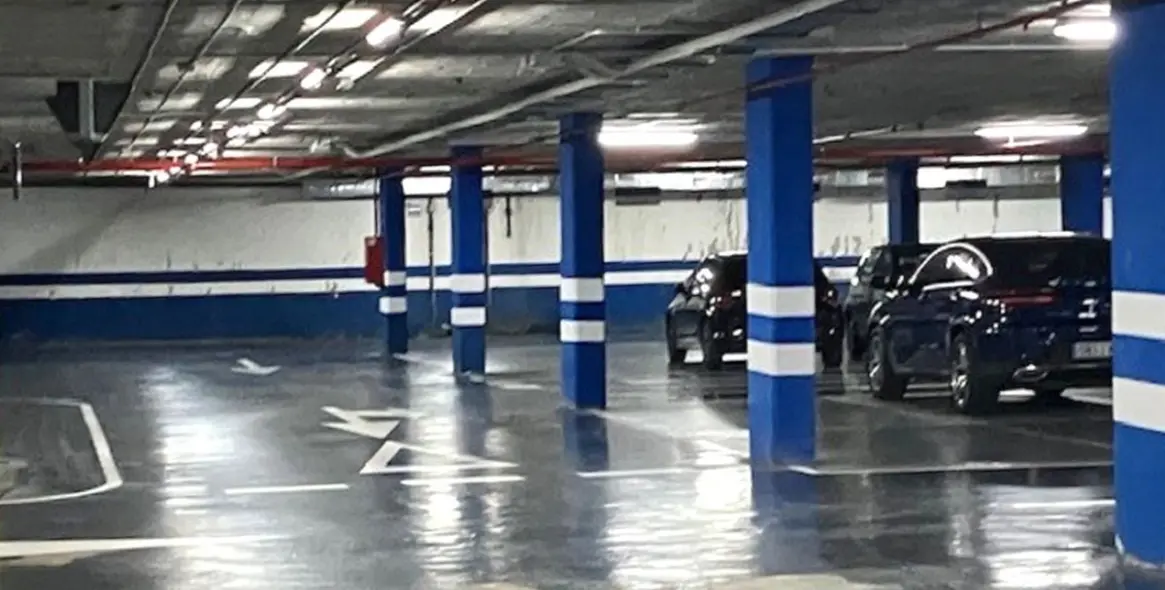 Long-term rent of garage in Marbella 5