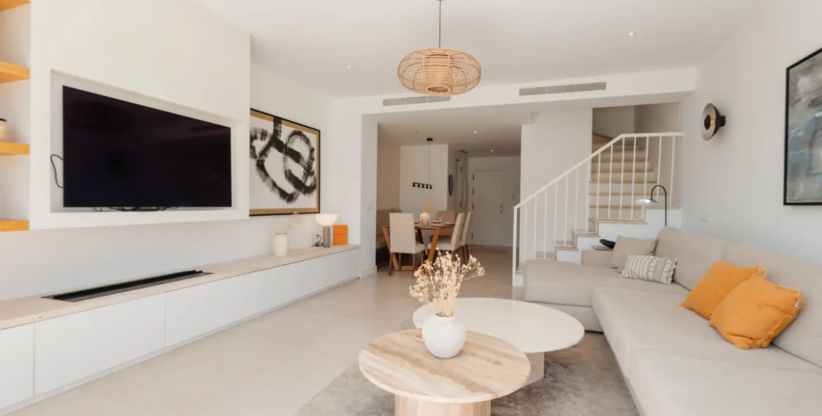 Long-term rent of semi-detached house in Bahía de Marbella 8