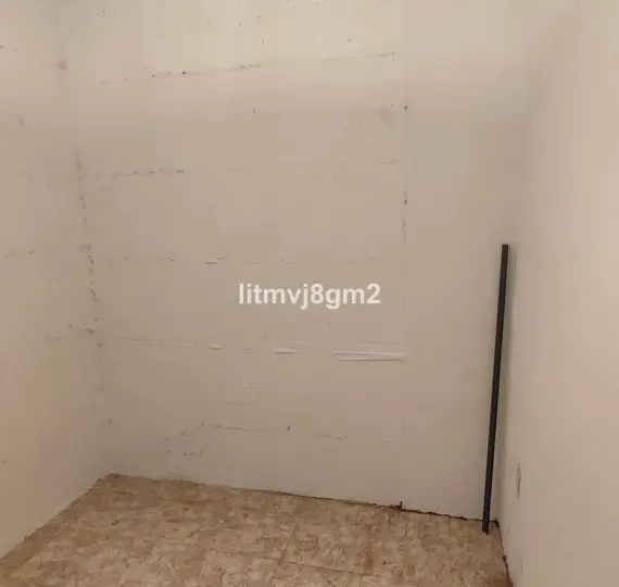 Long-term rent of storage room in La Cala