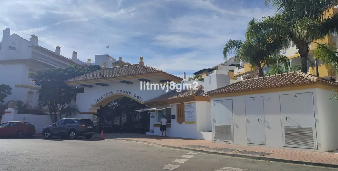 Long-term rent of parking space in La Cala 1