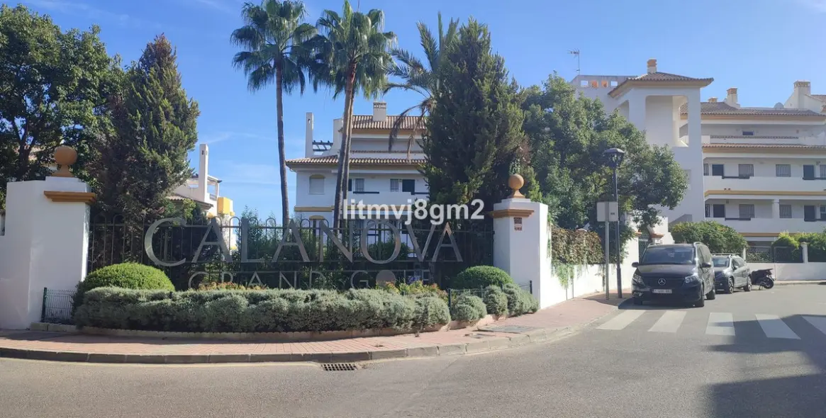 Long-term rent of parking space in La Cala 2