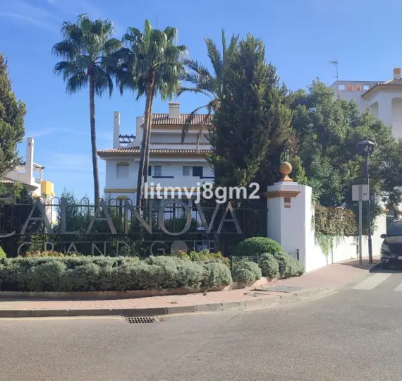 Long-term rent of parking space in La Cala