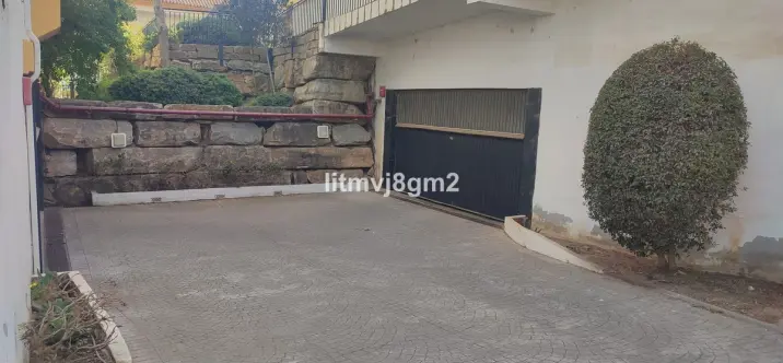 Long-term rent of parking space in La Cala 2