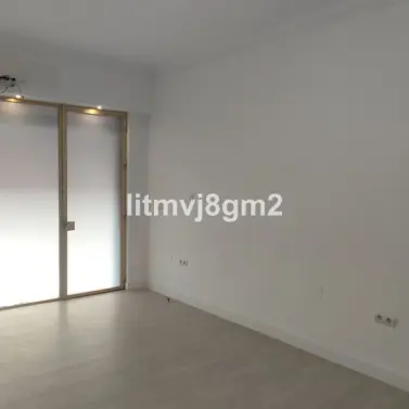 Long-term rent of office in Calahonda