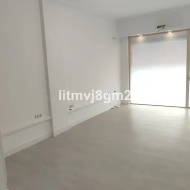 Long-term rent of office in Calahonda