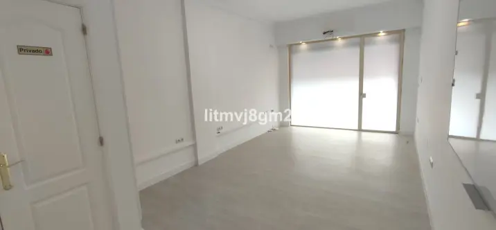 Long-term rent of office in Calahonda 2