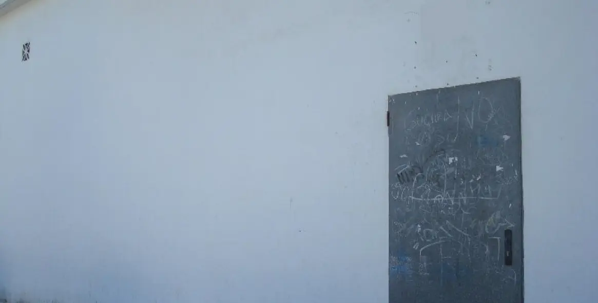 Long-term rent of shop in Estepona 2