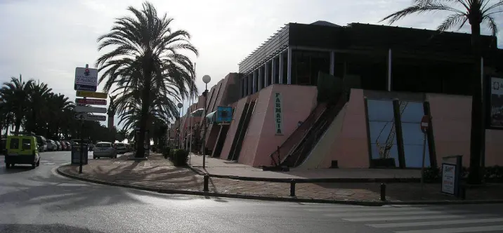 Long-term rent of other in Puerto Banús 4