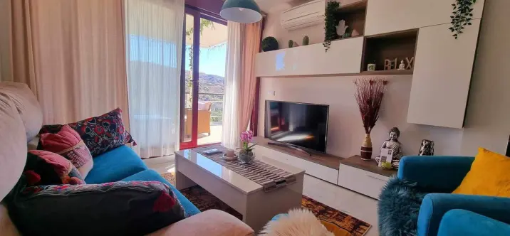 Long-term rent of penthouse in Benahavís 3