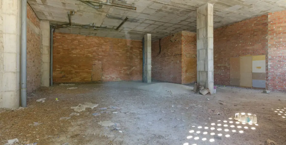 Long-term rent of commercial premises in Teatinos 5