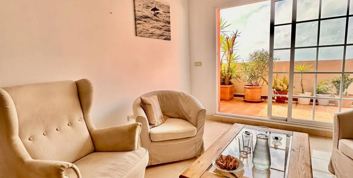 Долгосрочная аренда апартаментов на среднем этаже в La Duquesa 2