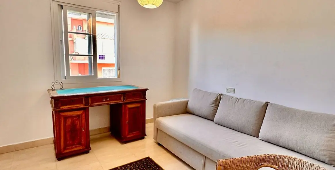 Долгосрочная аренда апартаментов на среднем этаже в La Duquesa 8