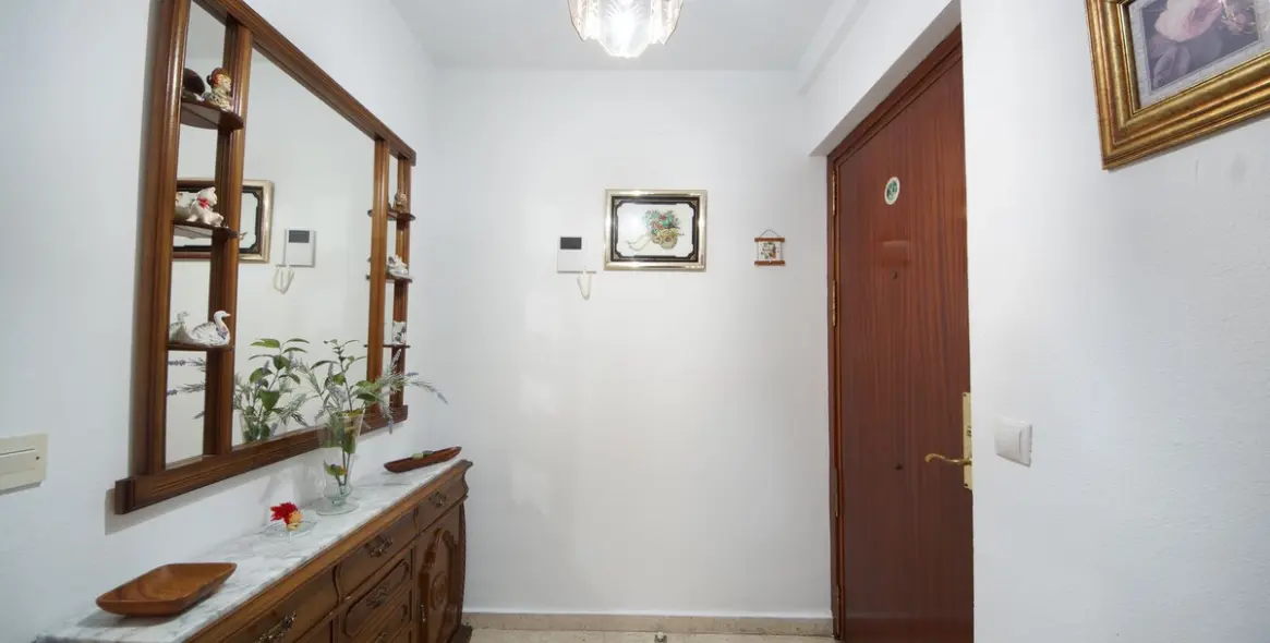 Long-term rent of middle floor apartment in San Pedro de Alcántara 11