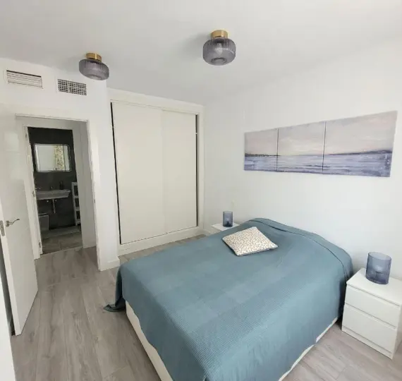 Long-term rent of middle floor apartment in Málaga