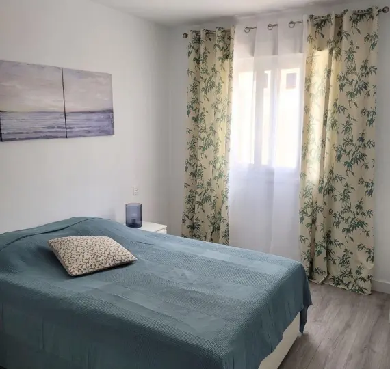 Long-term rent of middle floor apartment in Málaga