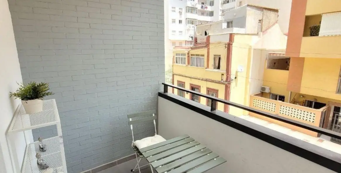Long-term rent of middle floor apartment in Málaga 8