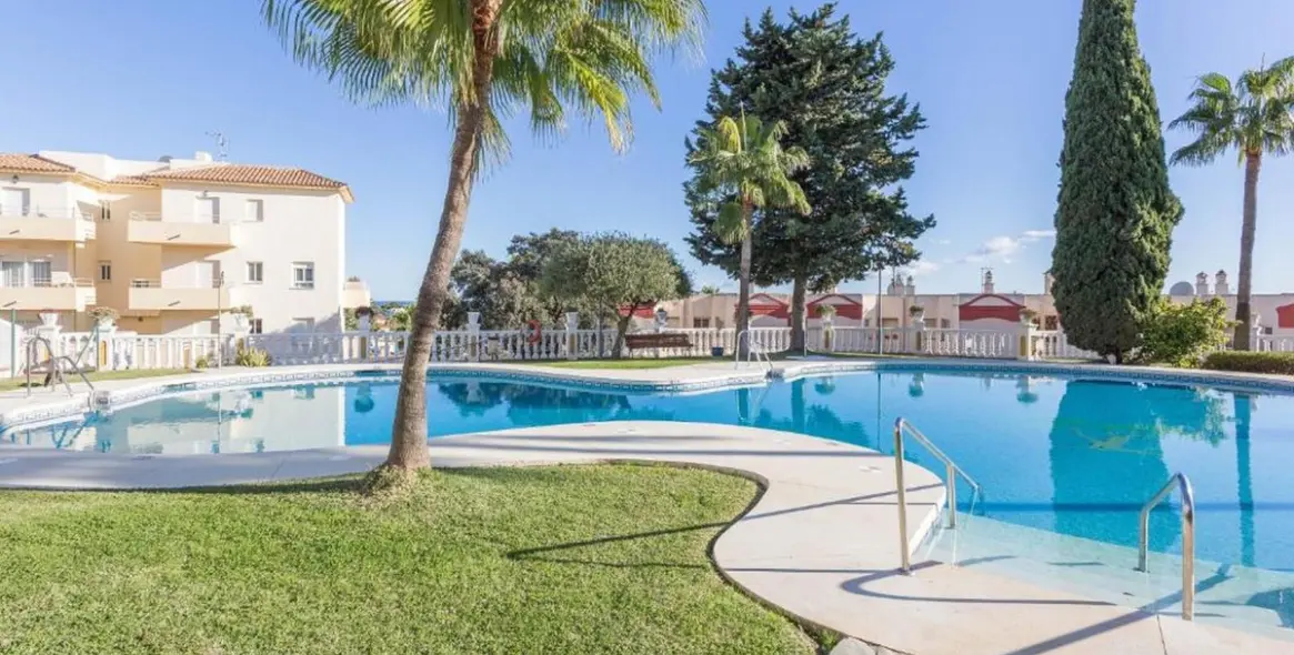 Short-term rent of ground floor apartment in Riviera del Sol 1