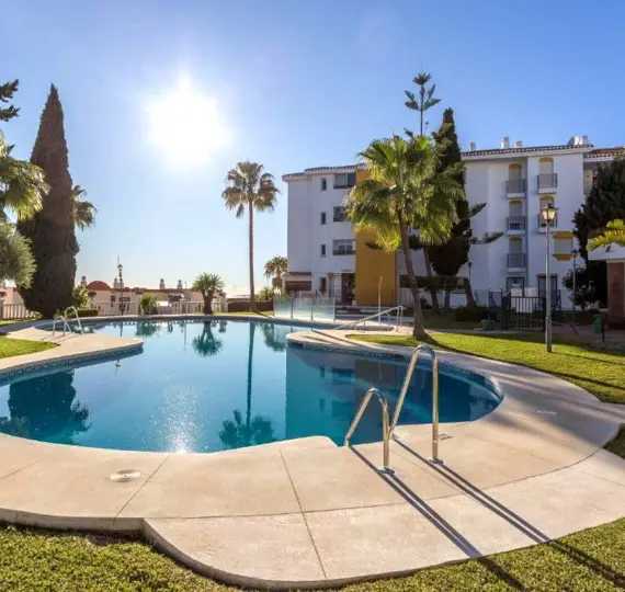 Short-term rent of ground floor apartment in Riviera del Sol