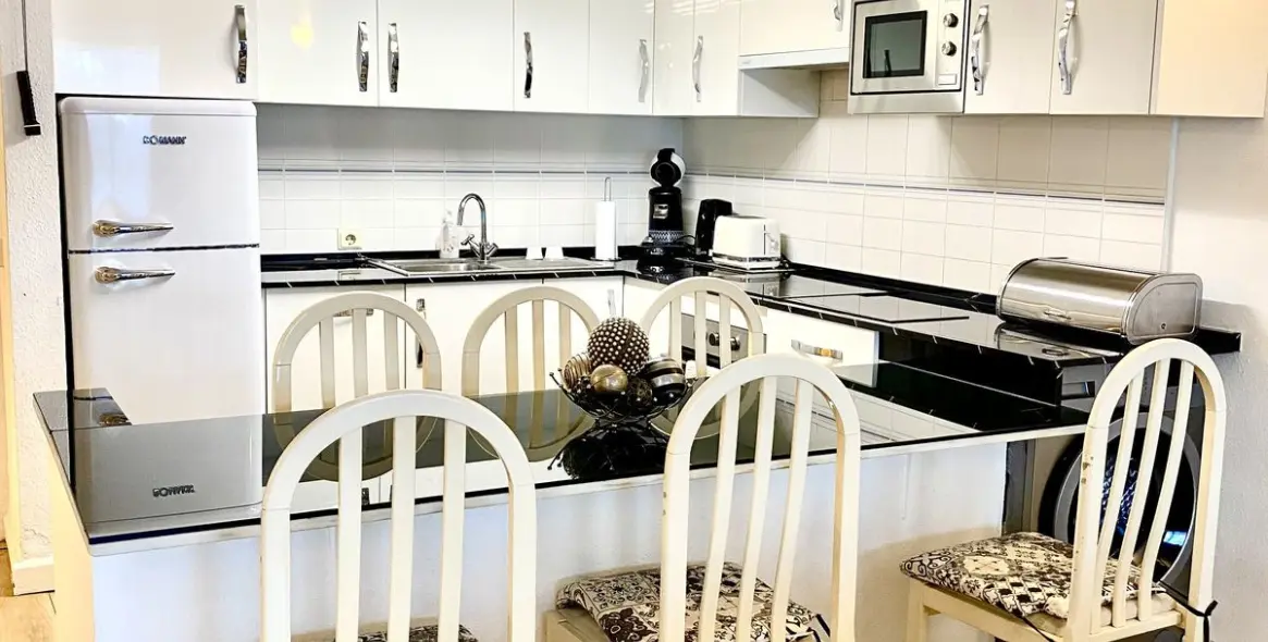 Short-term rent of ground floor apartment in Riviera del Sol 4