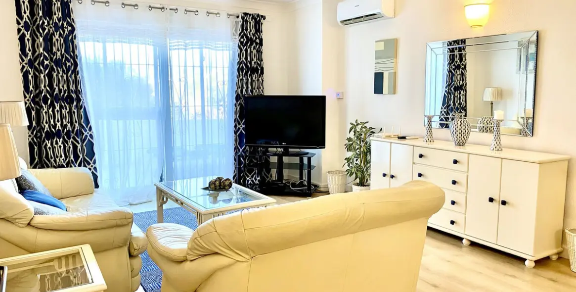 Short-term rent of ground floor apartment in Riviera del Sol 7