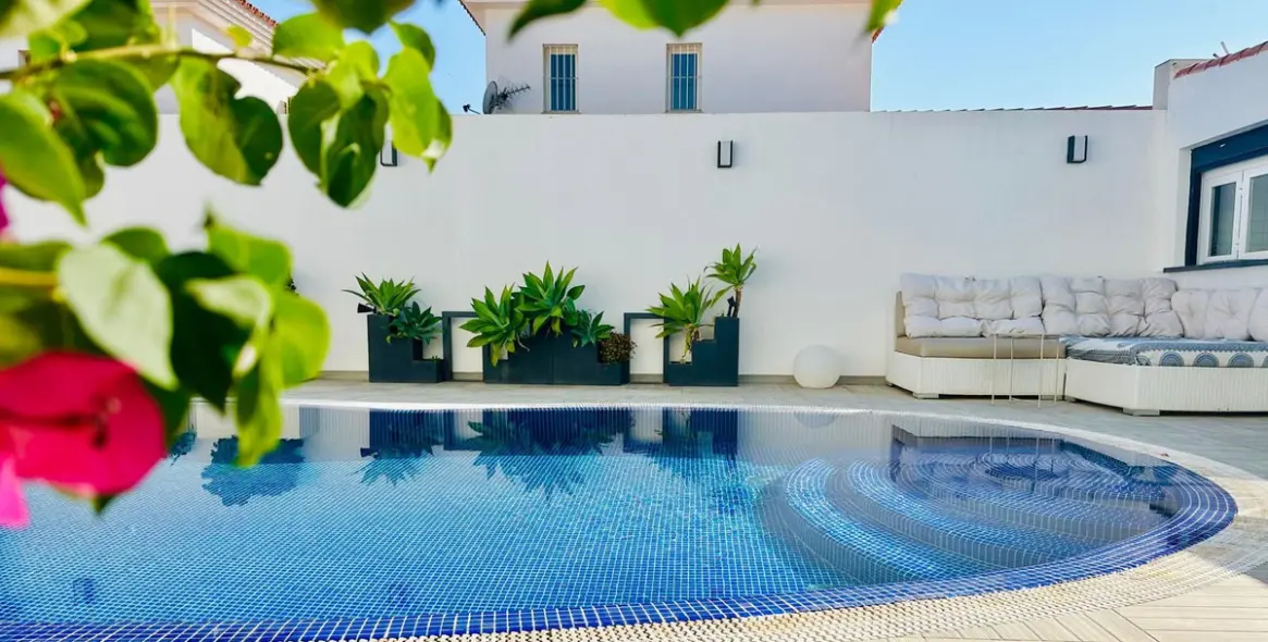 Краткосрочная аренда дома на две семьи в Fuengirola 65