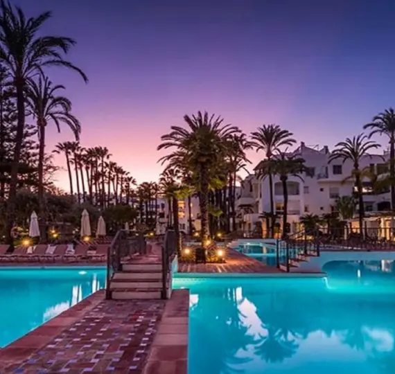 Short-term rent of middle floor apartment in Puerto Banús