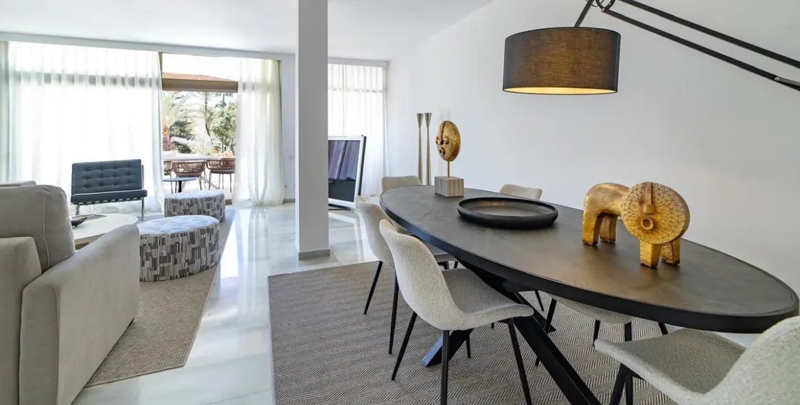 Short-term rent of middle floor apartment in Puerto Banús 5