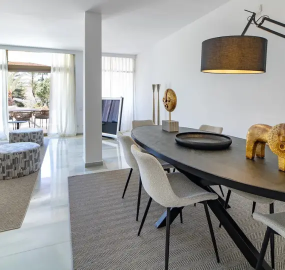 Short-term rent of middle floor apartment in Puerto Banús